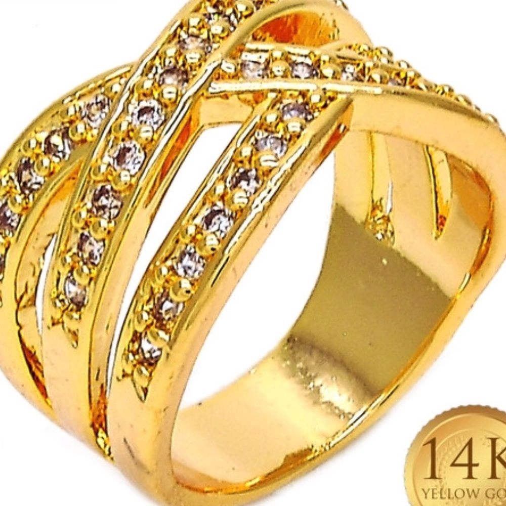 💥💥💥White Stones Halo Cut, Gold Filled Ring
